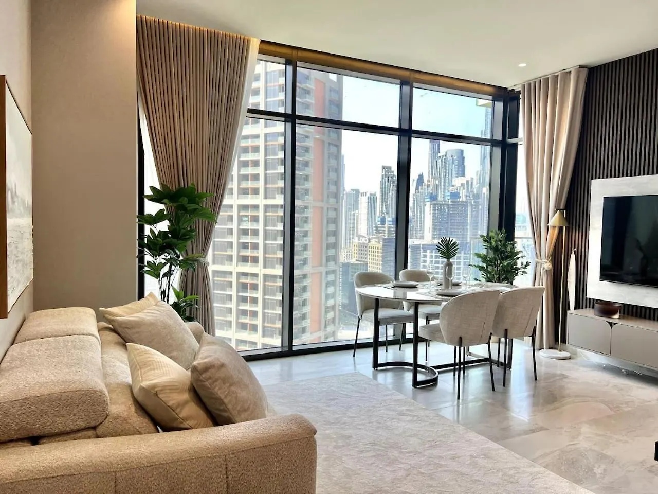 Apartment Burj Khalifa And Canal View With Ultra Luxury Dubai
